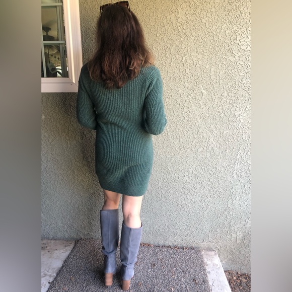 ABERCROMBIE V Neck Green Sweater Dress - Picture 4 of 13